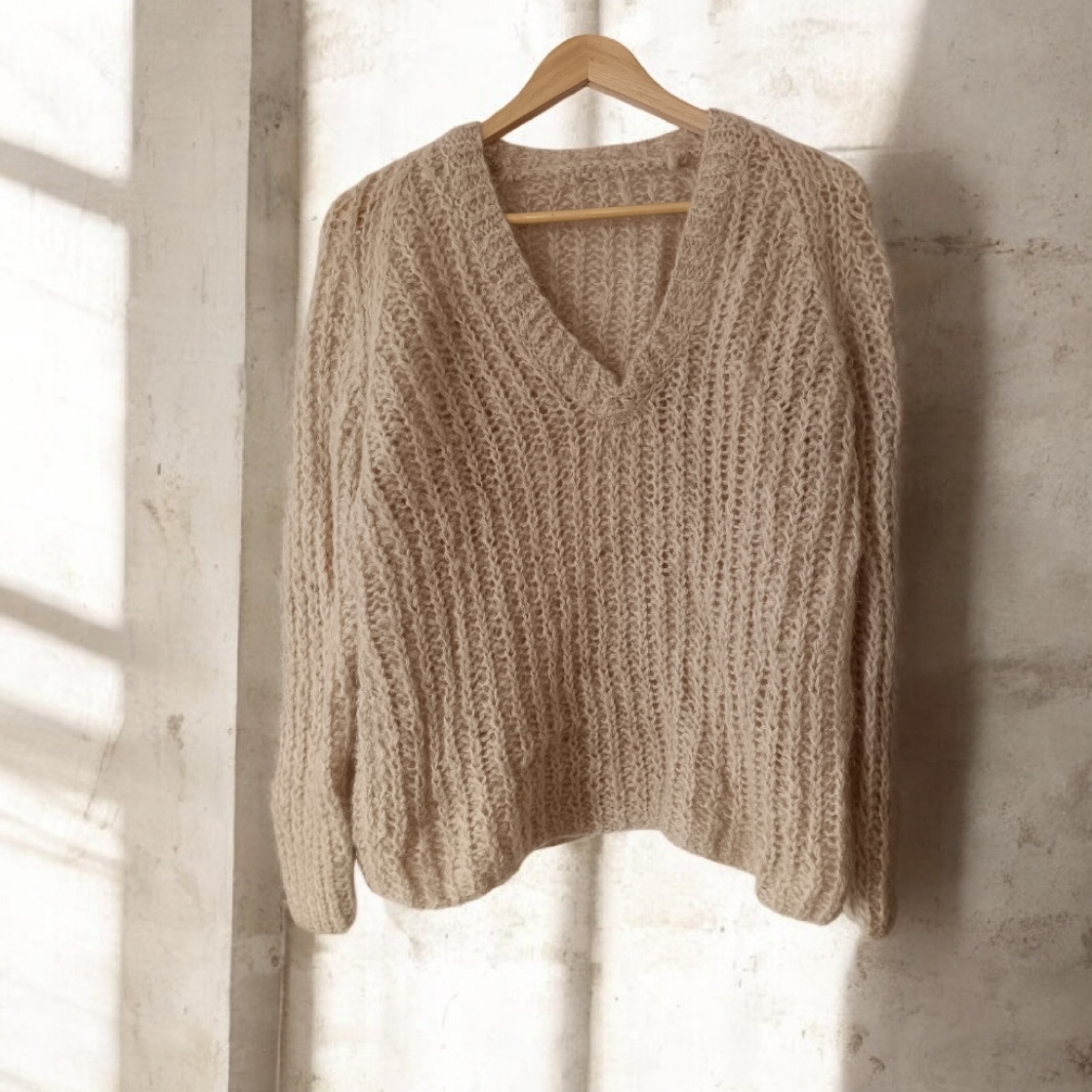 Vintage Chunky Knit Oatmeal V-Neck Sweater Woolly Fuzzy Fluffy One Of A Kind